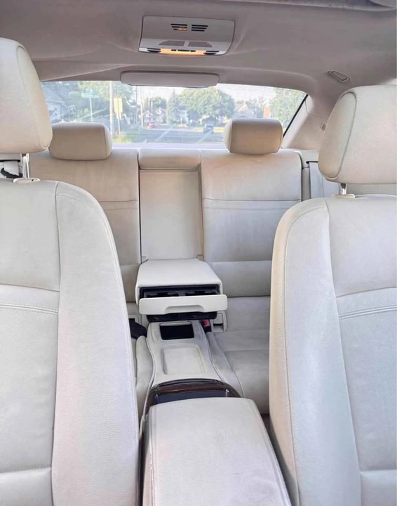 2011 BMW E90 3 Series Sedan - Image 15 of 15