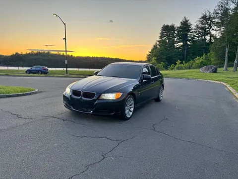 2011 BMW 3 Series 328i xDrive Sedan 4D