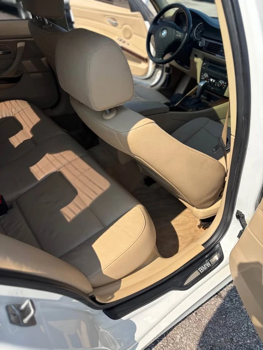 2011 BMW E90 3 Series Sedan - Image 10 of 11