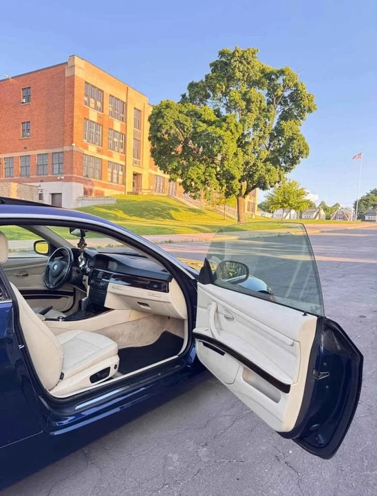 2011 BMW E90 3 Series Sedan - Image 11 of 15