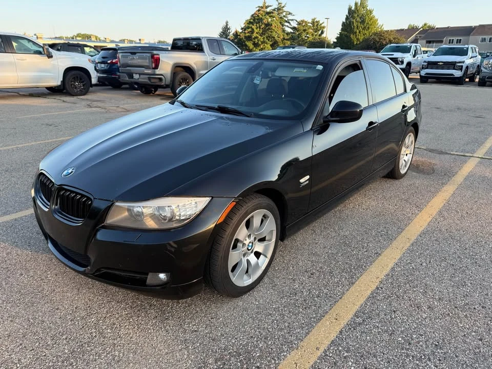 2011 BMW E90 3 Series Sedan - Image 5 of 9