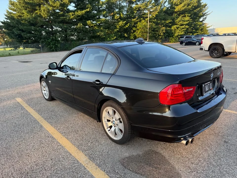 2011 BMW E90 3 Series Sedan - Image 3 of 9