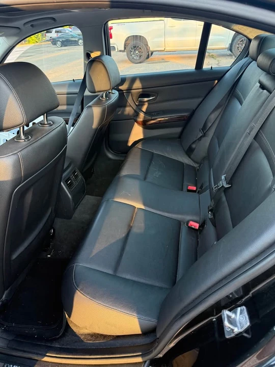 2011 BMW E90 3 Series Sedan - Image 7 of 9