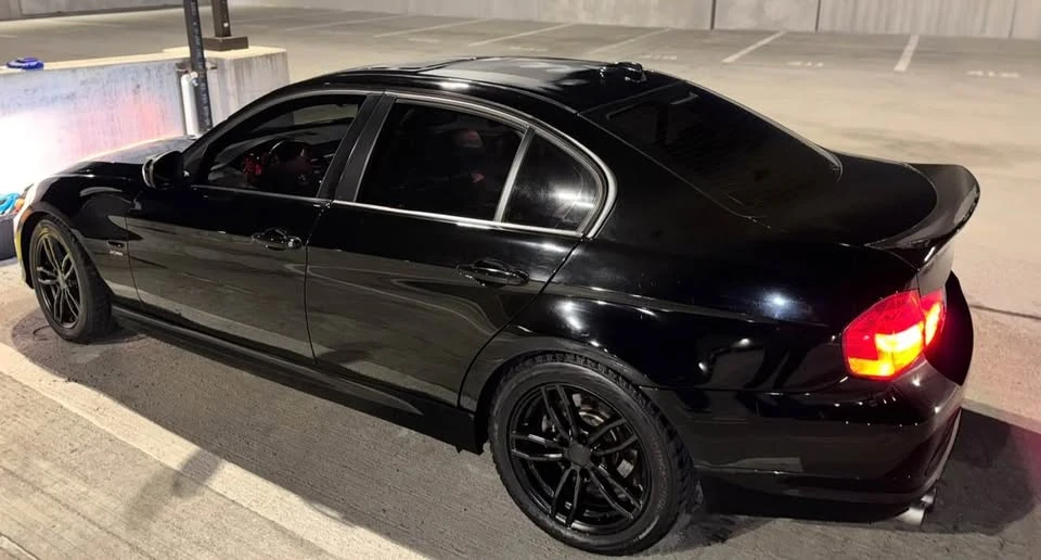 2011 BMW E90 3 Series Sedan - Image 2 of 6