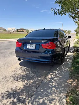 2011 BMW 3 Series 328i xDrive Sedan 4D