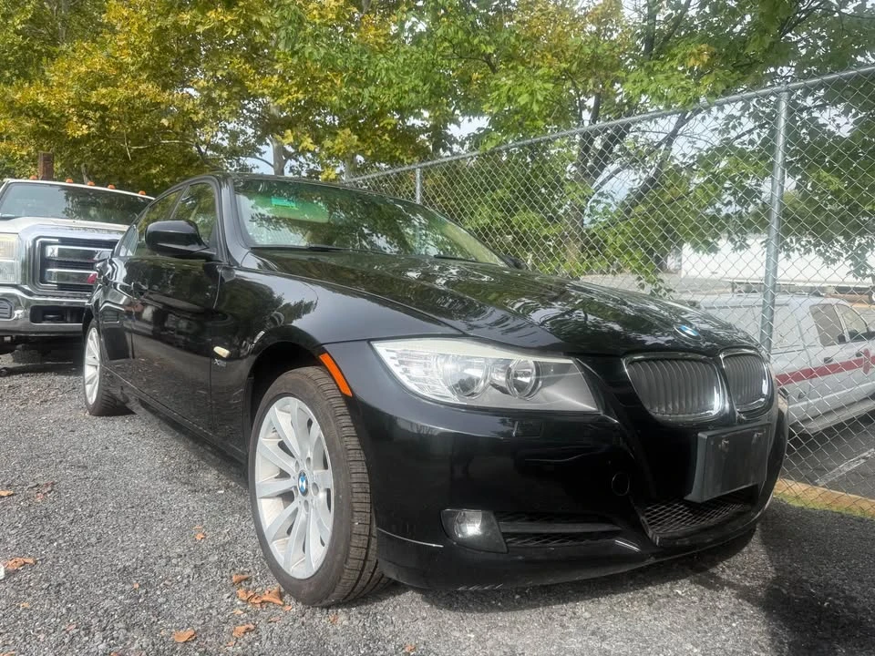 2011 BMW E90 3 Series Sedan - Image 2 of 9