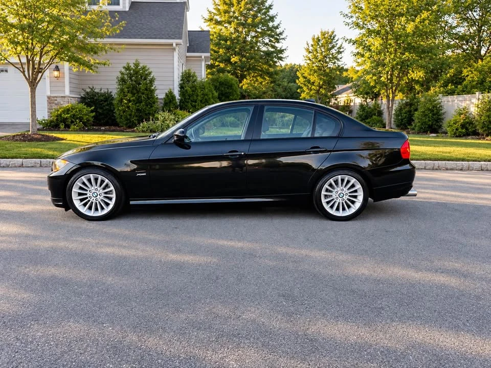 2011 BMW E90 3 Series Sedan - Image 6 of 20