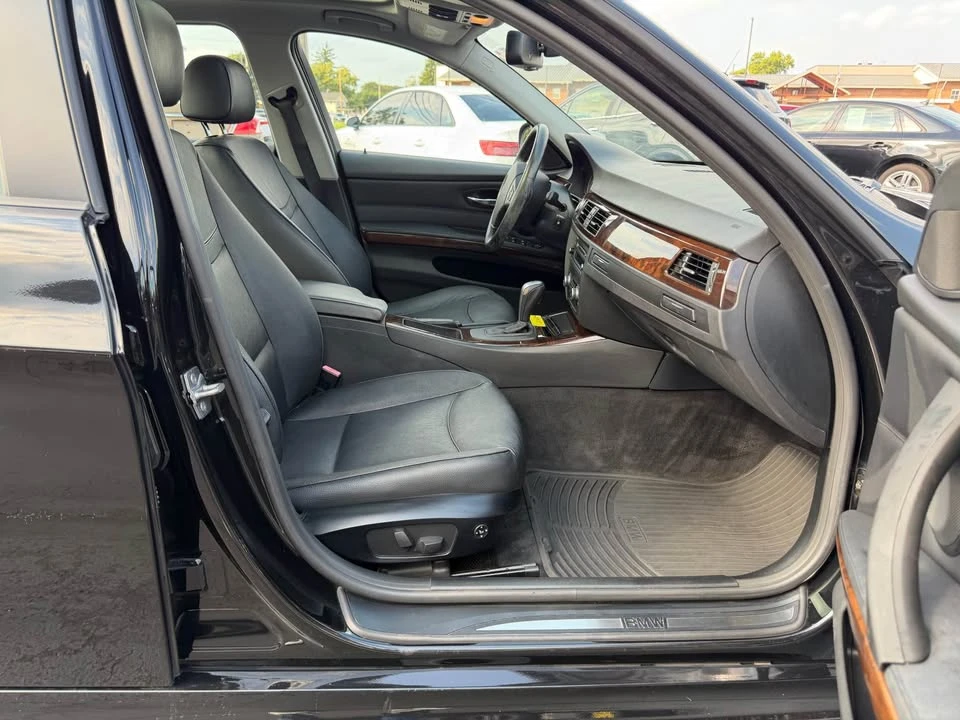 2011 BMW E90 3 Series Sedan - Image 10 of 16