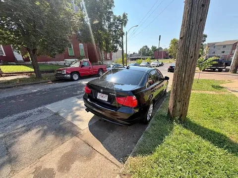2011 BMW 3 Series 328i xDrive Sedan 4D