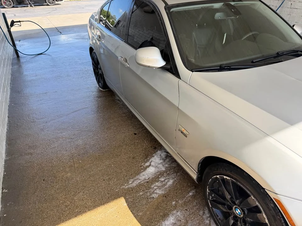 2011 BMW E90 3 Series Sedan - Image 3 of 19