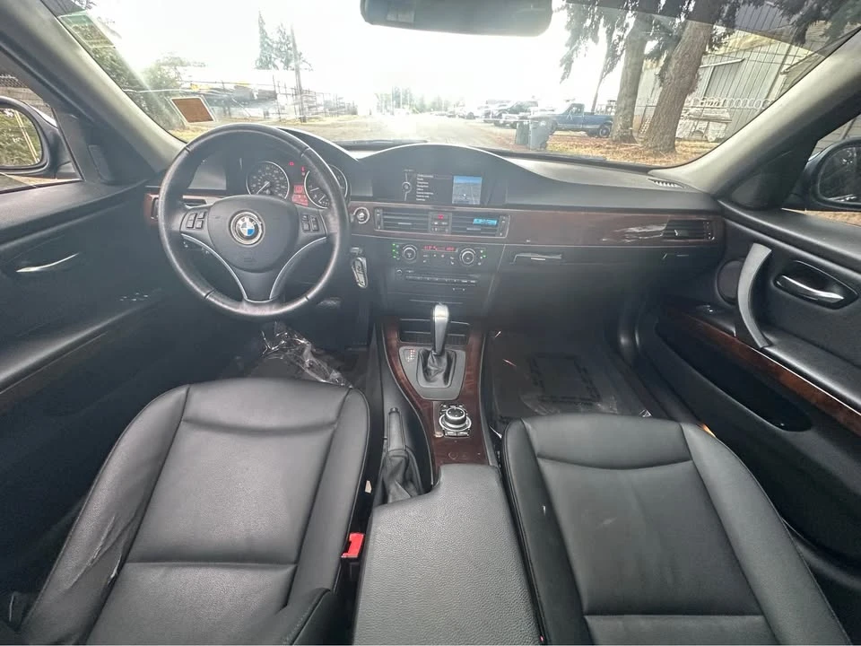2011 BMW E90 3 Series Sedan - Image 9 of 13