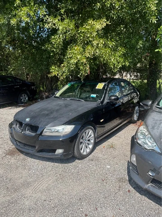 2011 BMW E90 3 Series Sedan - Image 2 of 6