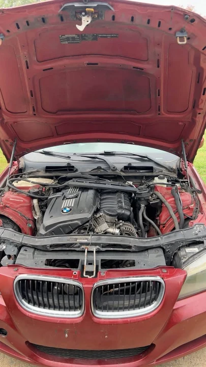 2011 BMW E90 3 Series Sedan - Image 2 of 4