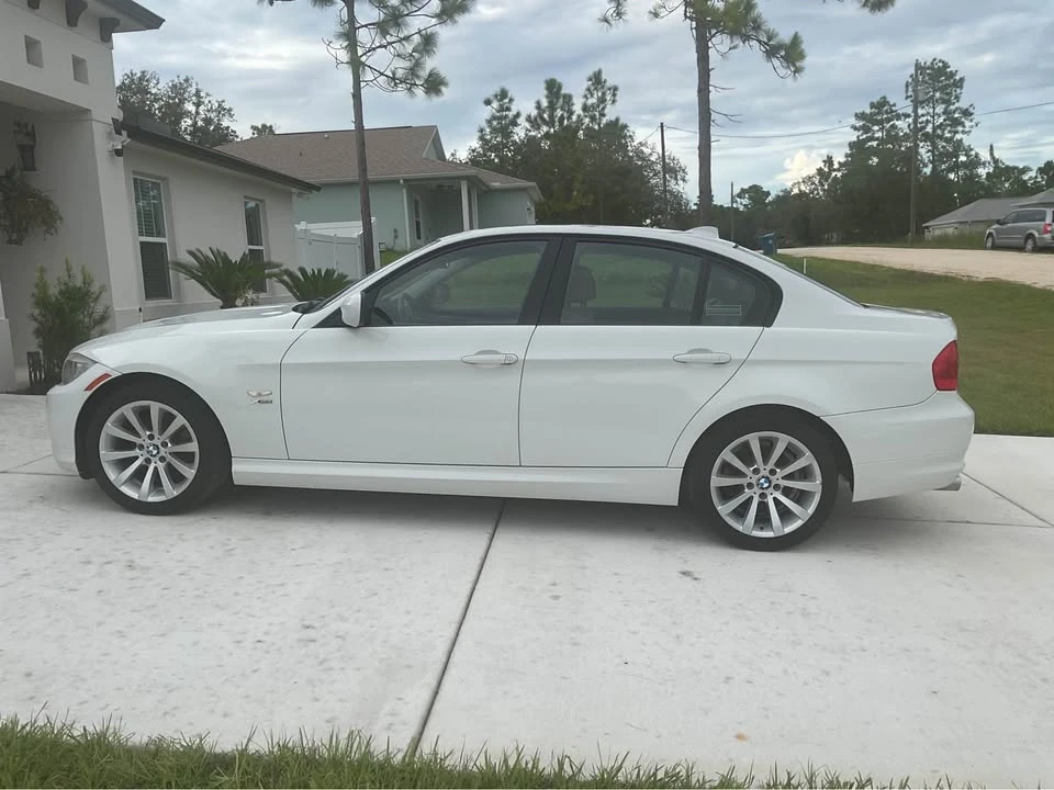 2011 BMW E90 3 Series Sedan - Image 2 of 20