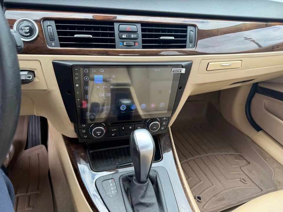 2011 BMW E90 3 Series Sedan - Image 4 of 10