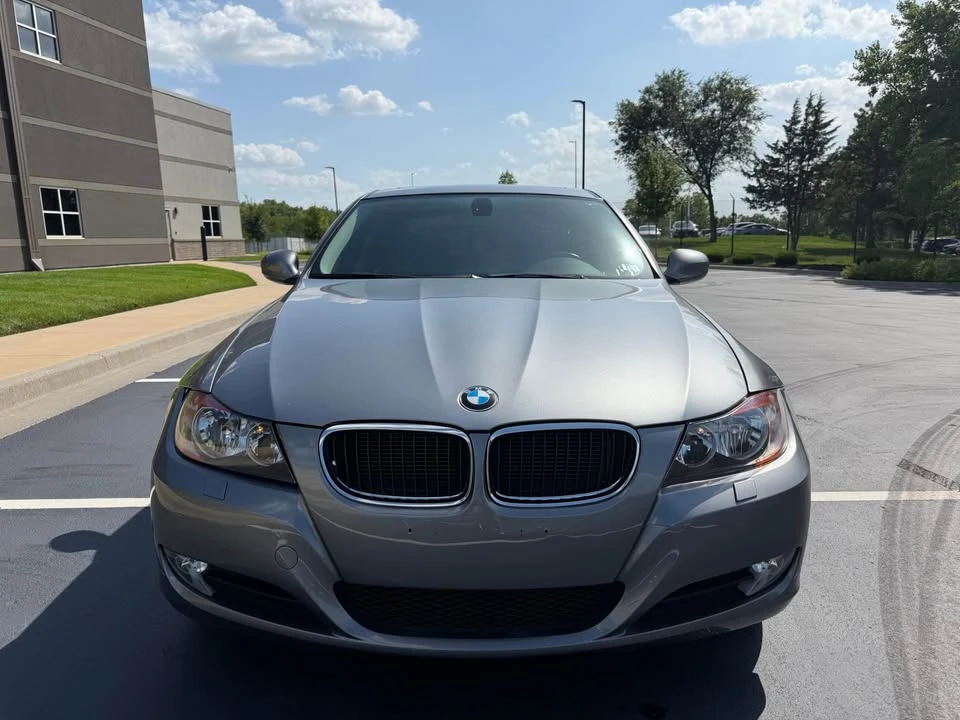 2011 BMW E90 3 Series Sedan - Image 10 of 20