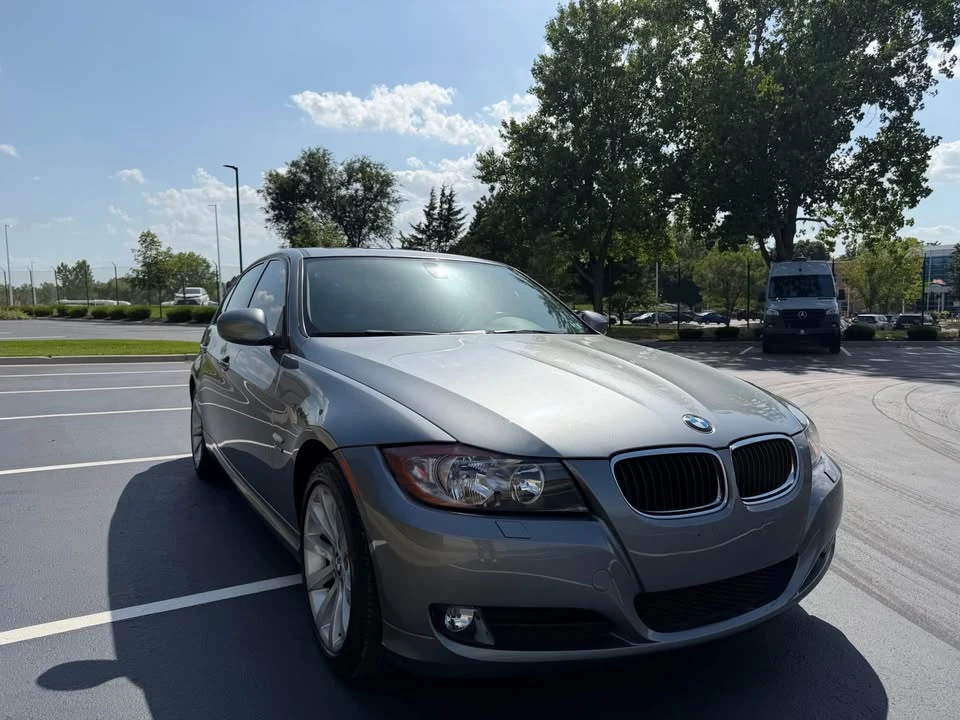 2011 BMW E90 3 Series Sedan - Image 9 of 20