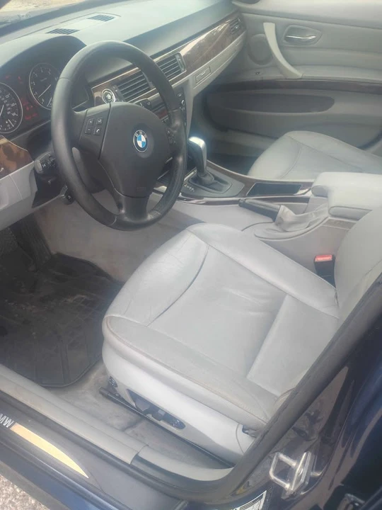 2011 BMW E90 3 Series Sedan - Image 6 of 8