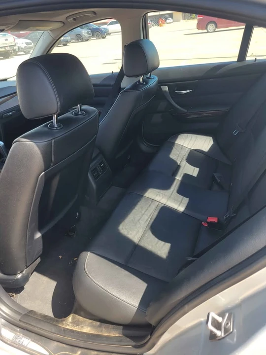 2011 BMW E90 3 Series Sedan - Image 7 of 13