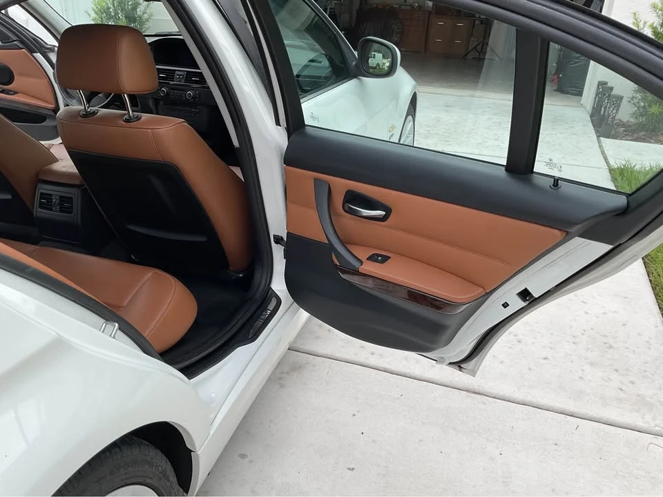 2011 BMW E90 3 Series Sedan - Image 15 of 20