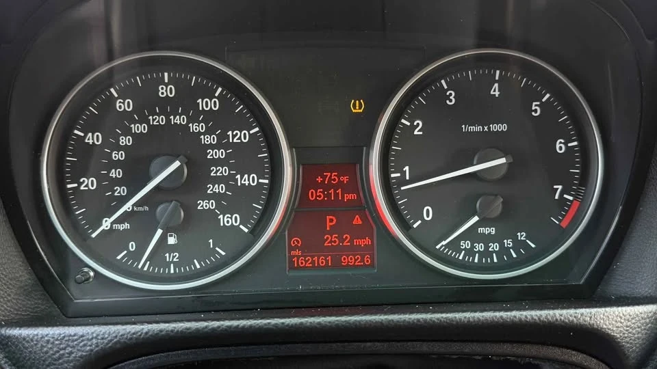 2011 BMW E90 3 Series Sedan - Image 11 of 15