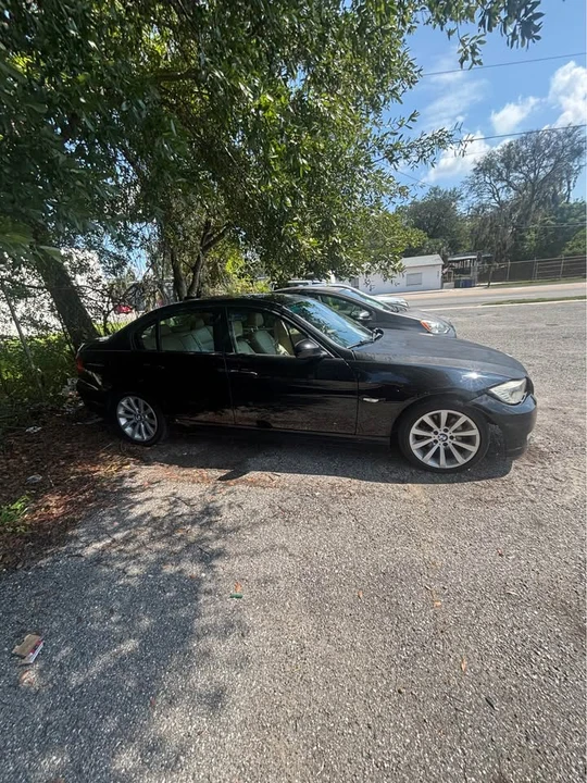 2011 BMW E90 3 Series Sedan - Image 3 of 6