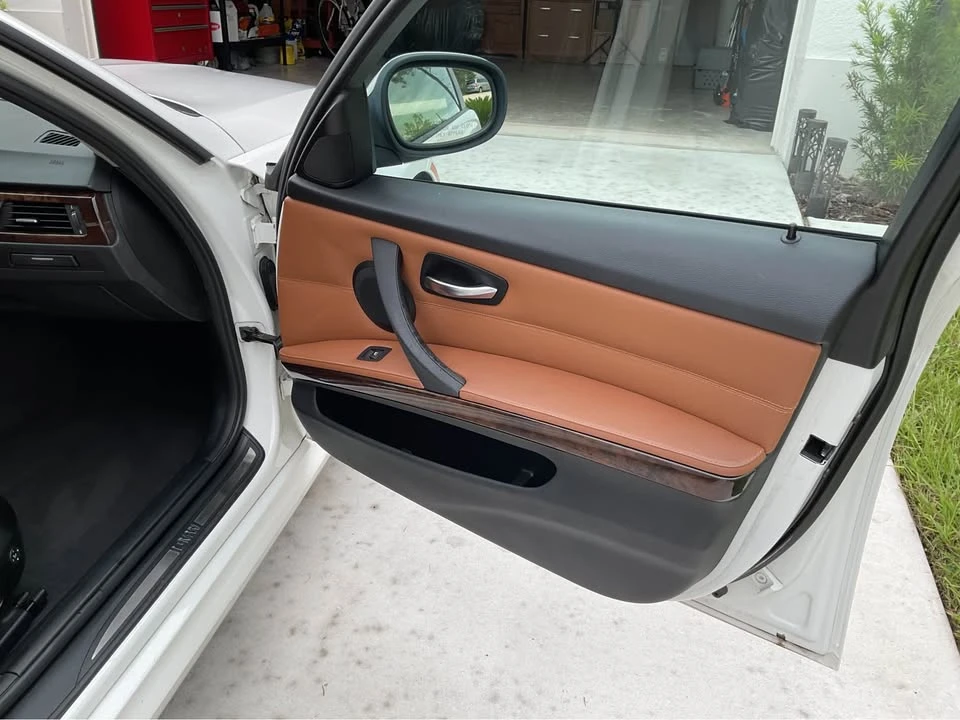 2011 BMW E90 3 Series Sedan - Image 17 of 20