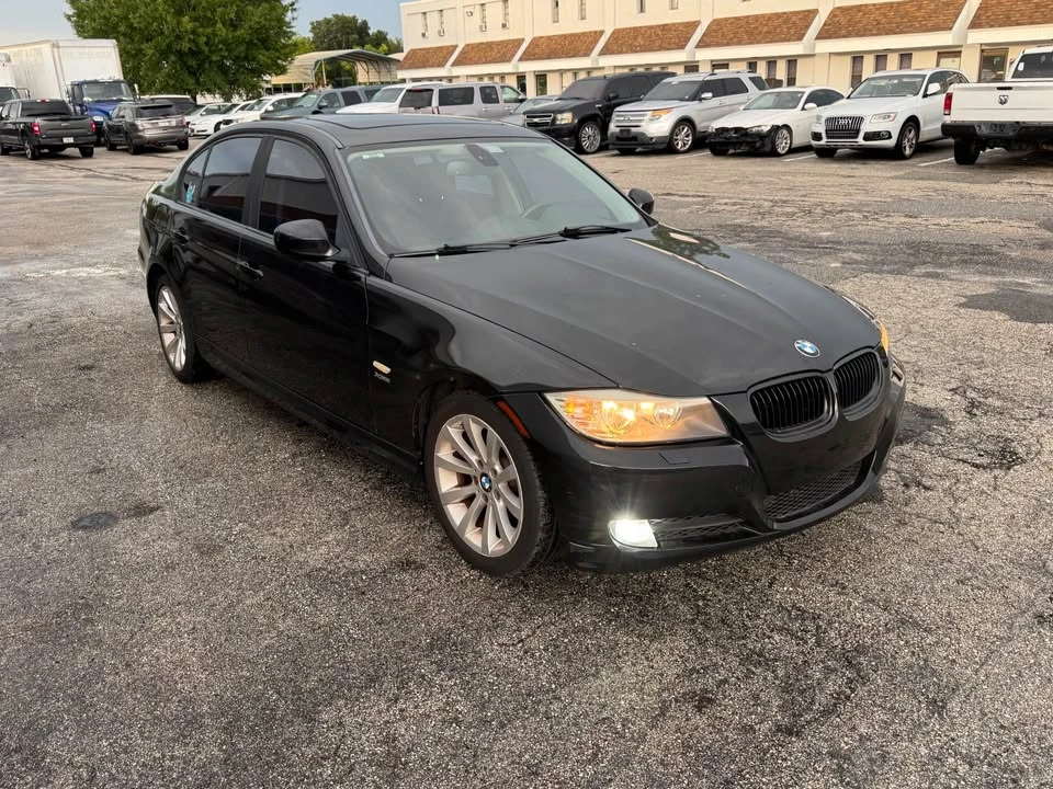 2011 BMW E90 3 Series Sedan - Image 2 of 8