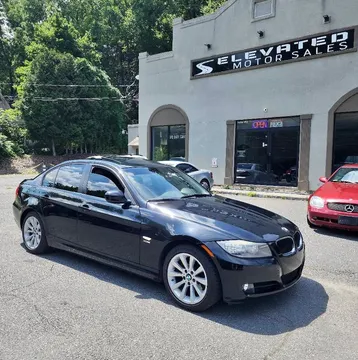 2011 BMW 3 Series 328i xDrive Sedan 4D