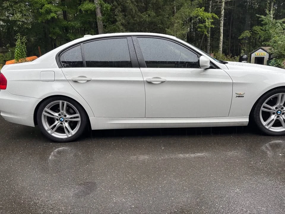 2011 BMW E90 3 Series Sedan - Image 7 of 8