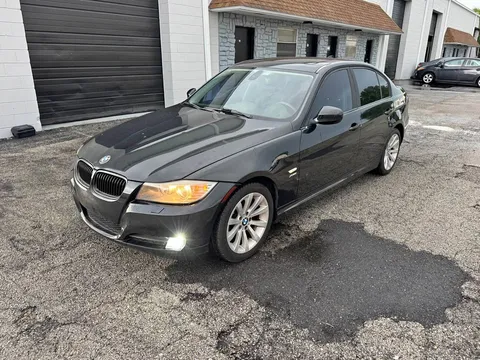 2011 BMW 3 Series 328i xDrive Sedan 4D