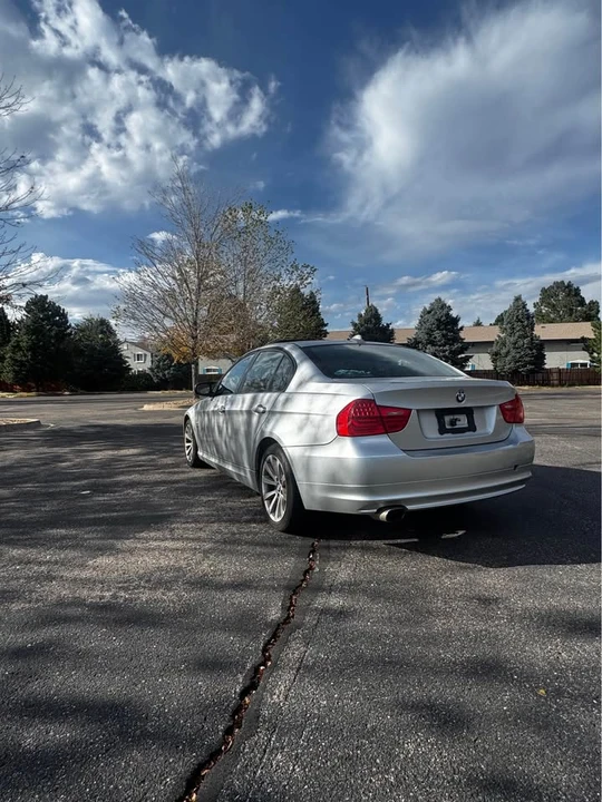 2011 BMW E90 3 Series Sedan - Image 8 of 12