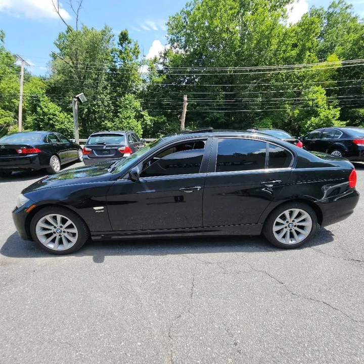 2011 BMW E90 3 Series Sedan - Image 4 of 16