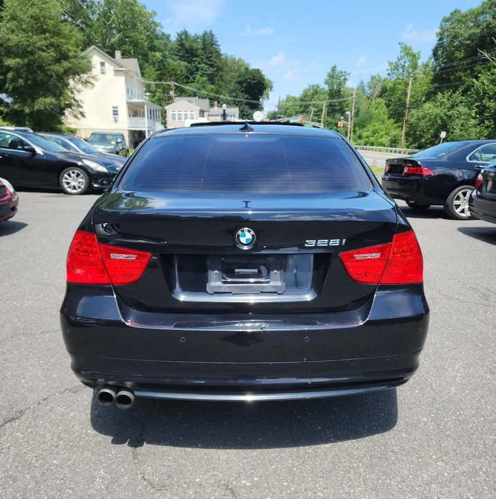 2011 BMW E90 3 Series Sedan - Image 6 of 16