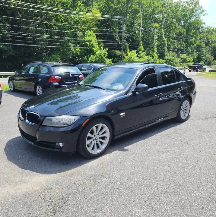 2011 BMW E90 3 Series Sedan - Image 3 of 16