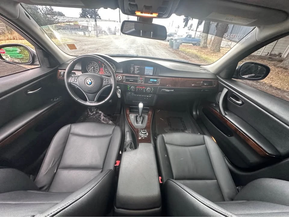 2011 BMW E90 3 Series Sedan - Image 8 of 13