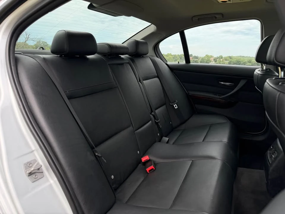 2011 BMW E90 3 Series Sedan - Image 18 of 20
