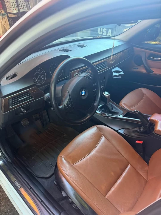 2011 BMW E90 3 Series Sedan - Image 7 of 11