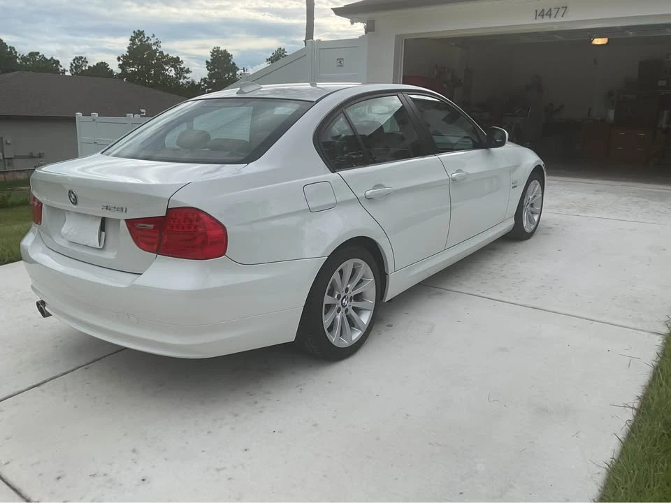 2011 BMW E90 3 Series Sedan - Image 5 of 20