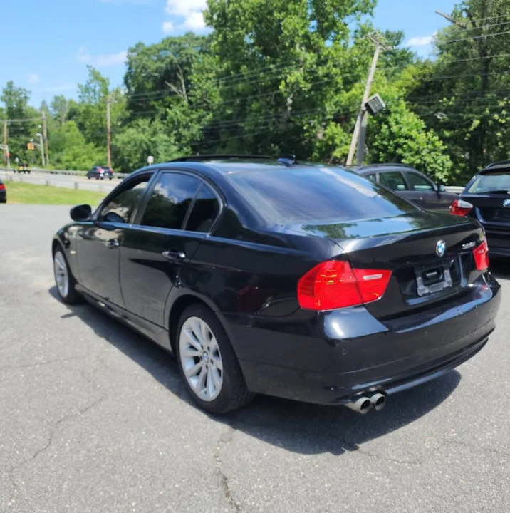 2011 BMW E90 3 Series Sedan - Image 5 of 16