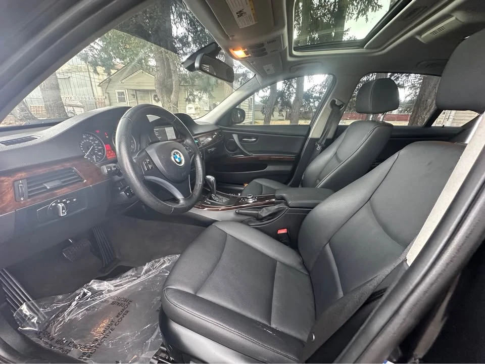 2011 BMW E90 3 Series Sedan - Image 11 of 13