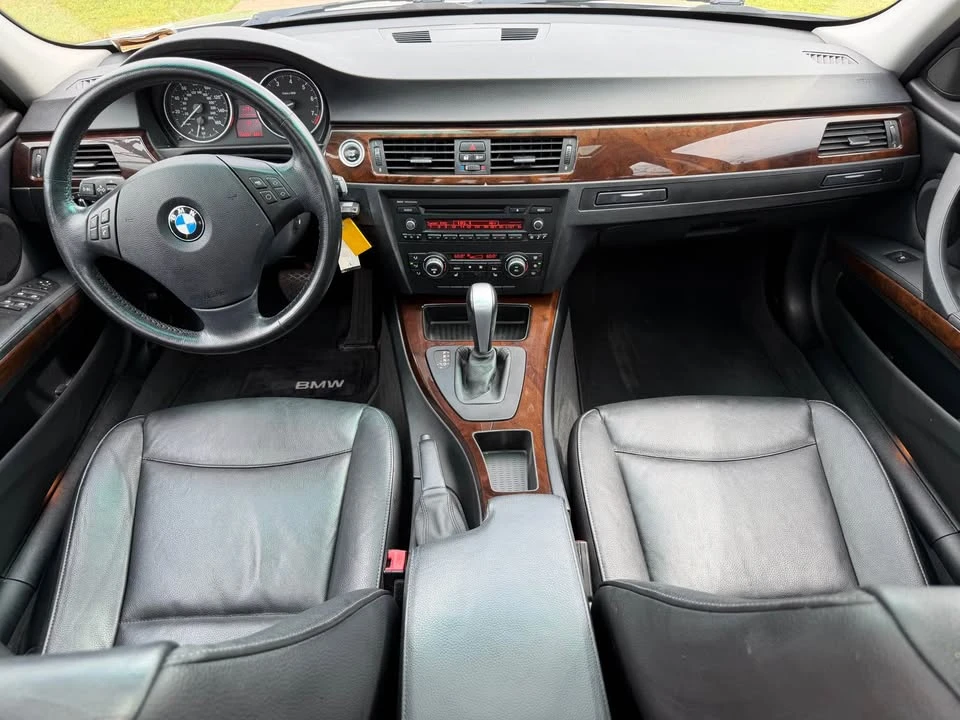 2011 BMW E90 3 Series Sedan - Image 12 of 20