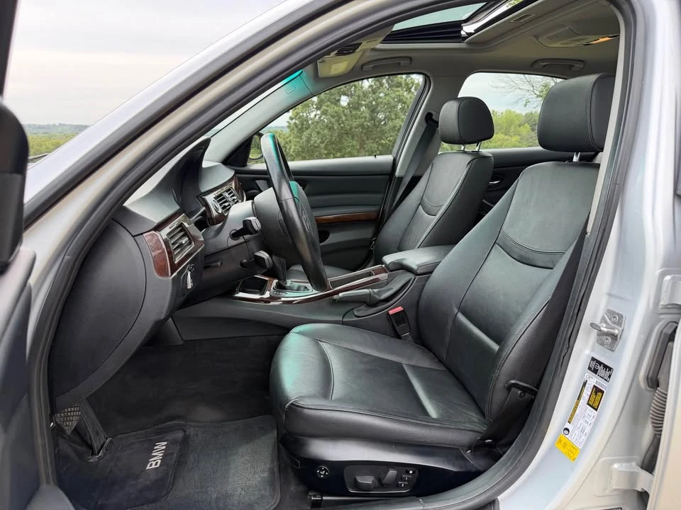 2011 BMW E90 3 Series Sedan - Image 11 of 20