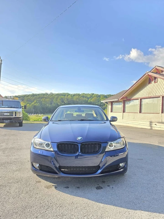 2011 BMW E90 3 Series Sedan - Image 8 of 15