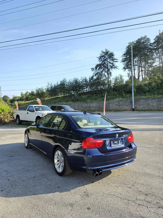 2011 BMW E90 3 Series Sedan - Image 3 of 15