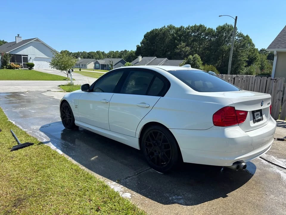 2011 BMW E90 3 Series Sedan - Image 15 of 15