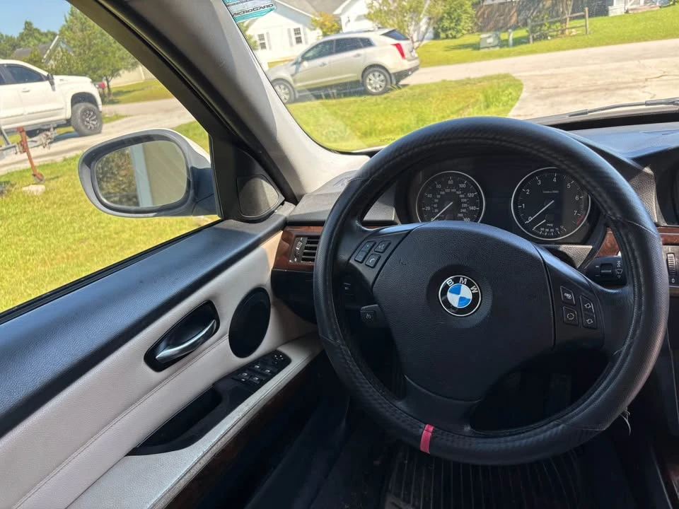 2011 BMW E90 3 Series Sedan - Image 2 of 15