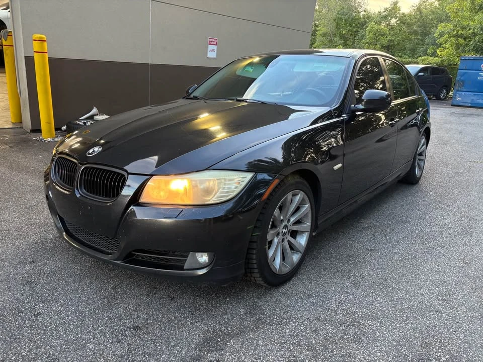 2011 BMW E90 3 Series Sedan - Image 3 of 17