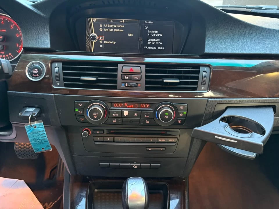 2011 BMW E90 3 Series Sedan - Image 12 of 17