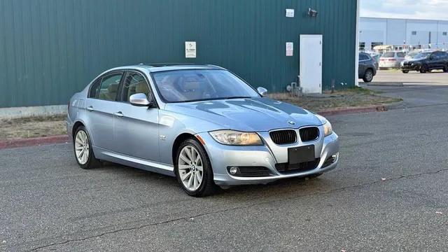 2011 BMW 3 Series 328i xDrive Sedan